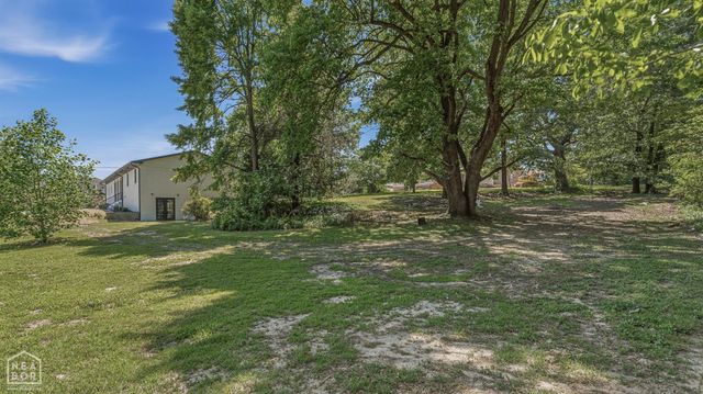 2101 Wildrose Ln, Paragould, AR 72450