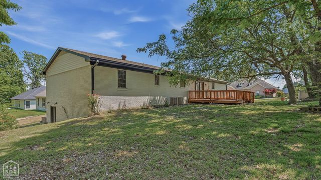 2101 Wildrose Ln, Paragould, AR 72450