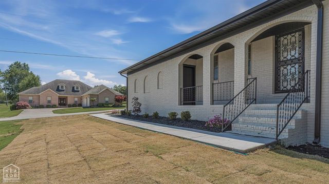 2101 Wildrose Ln, Paragould, AR 72450