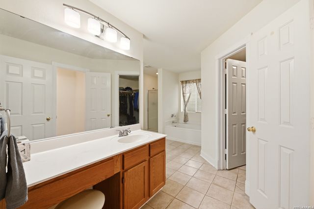 12230 STABLE PASS, San Antonio, TX 78249