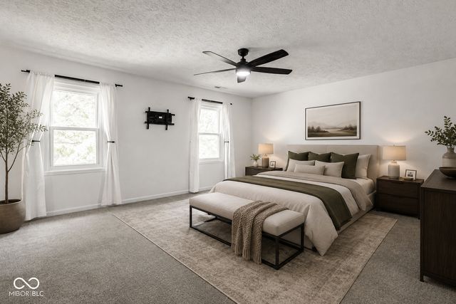 25 Village Place, Zionsville, IN 46077