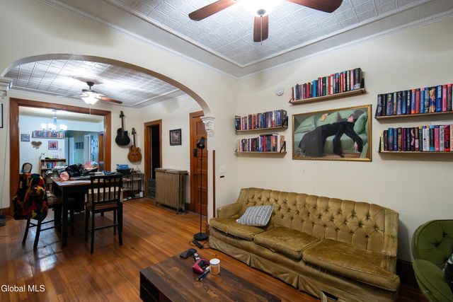 318 1st Street, Troy, NY 12180
