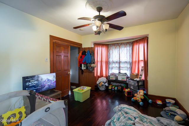 318 1st Street, Troy, NY 12180
