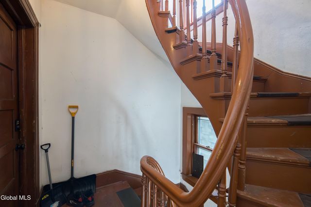 318 1st Street, Troy, NY 12180