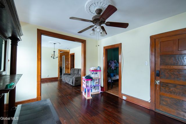 318 1st Street, Troy, NY 12180