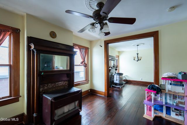 318 1st Street, Troy, NY 12180