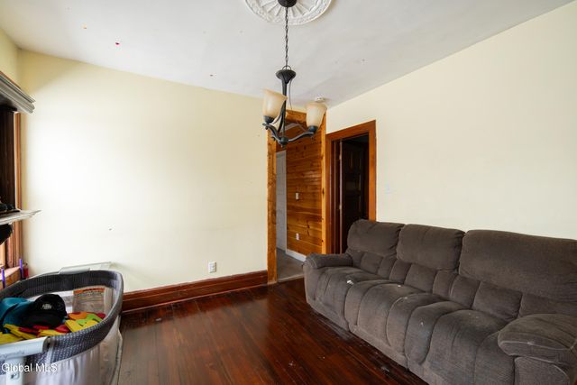 318 1st Street, Troy, NY 12180