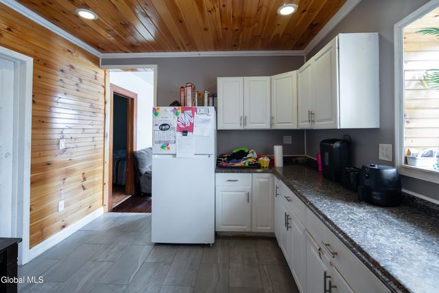 318 1st Street, Troy, NY 12180