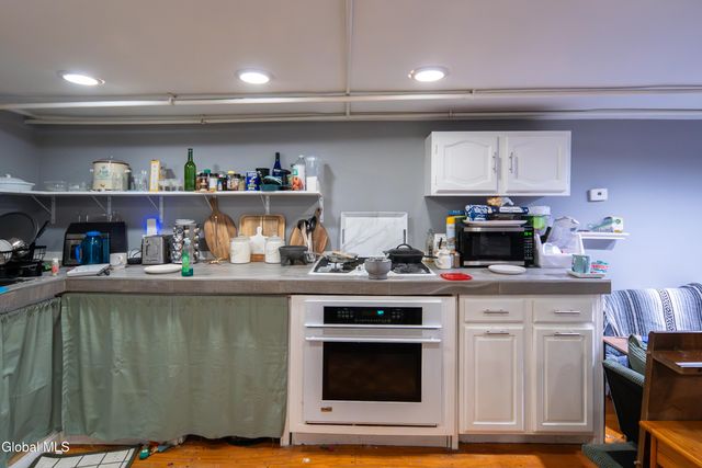 318 1st Street, Troy, NY 12180