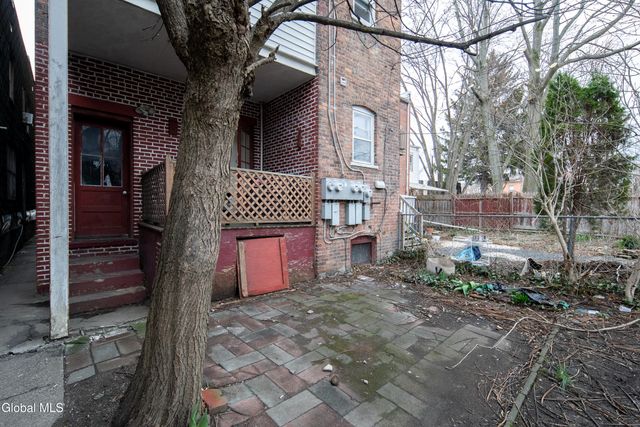 318 1st Street, Troy, NY 12180