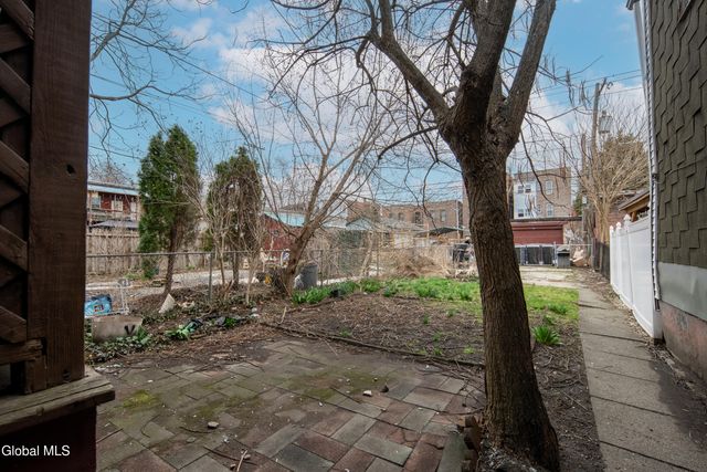 318 1st Street, Troy, NY 12180