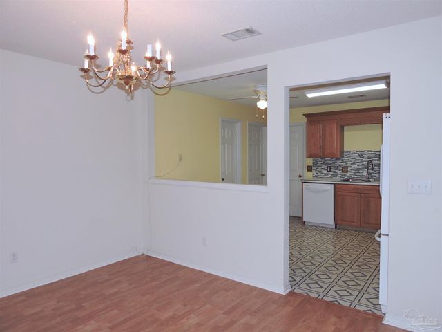 724 Marlinspike Dr, Pensacola, FL 32507