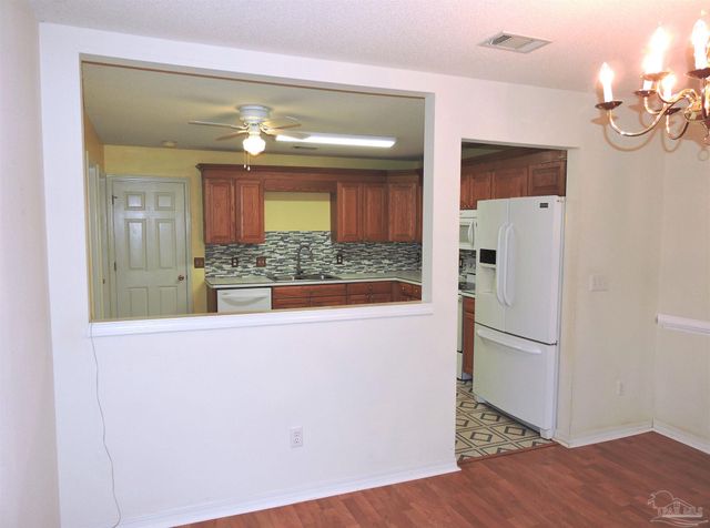 724 Marlinspike Dr, Pensacola, FL 32507