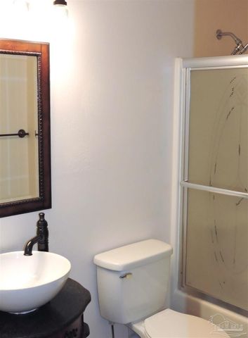 724 Marlinspike Dr, Pensacola, FL 32507