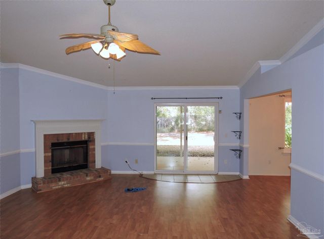 724 Marlinspike Dr, Pensacola, FL 32507