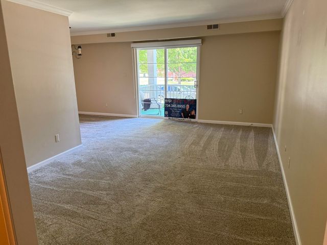 1749 Monticello Street E4, Trenton City, MI 48183