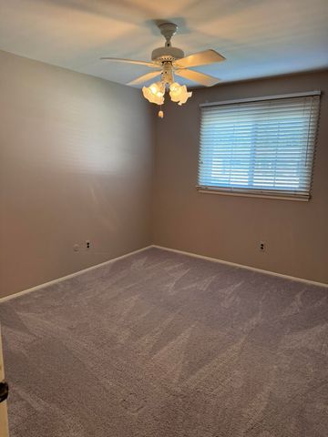 1749 Monticello Street E4, Trenton City, MI 48183