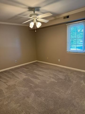 1749 Monticello Street E4, Trenton City, MI 48183