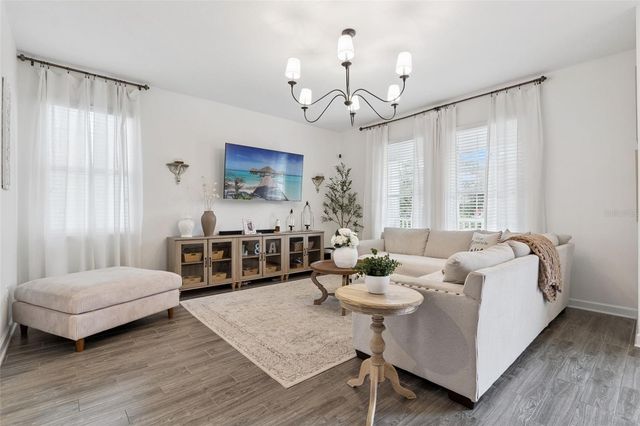 11813 FICTION AVENUE, Orlando, FL 32832
