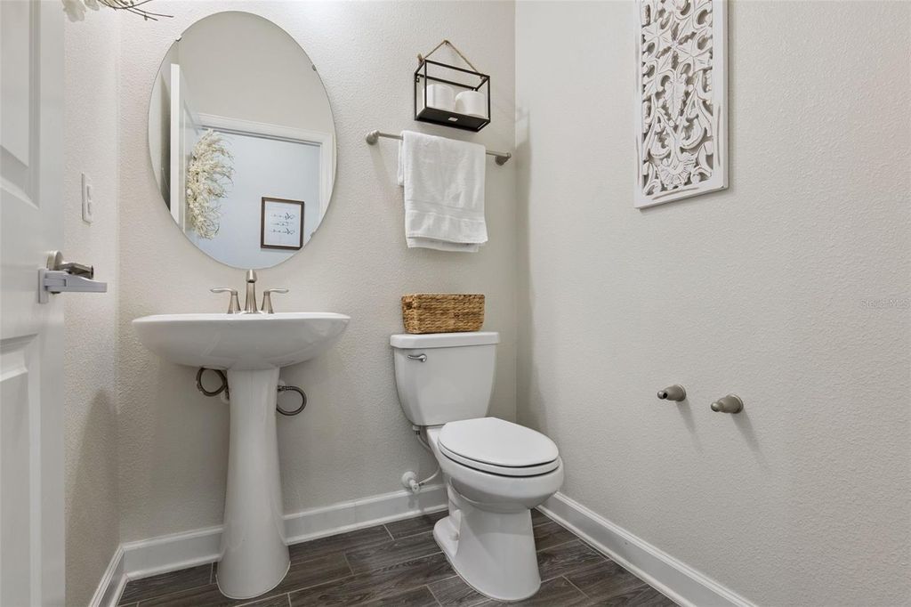 Image 18 of property listing at 11813 FICTION AVENUE, Orlando, FL 32832