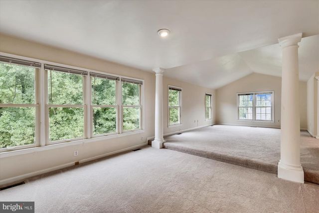 9715 MIDDLETON RIDGE RD, Vienna, VA 22182