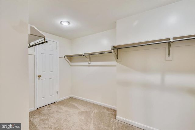 9715 MIDDLETON RIDGE RD, Vienna, VA 22182