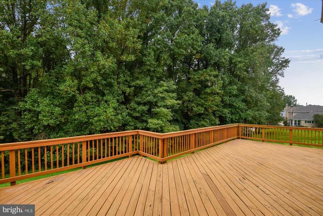 9715 MIDDLETON RIDGE RD, Vienna, VA 22182