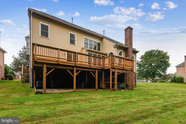 9715 MIDDLETON RIDGE RD, Vienna, VA 22182