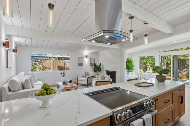 4225 Park Boulevard, Palo Alto, CA 94306