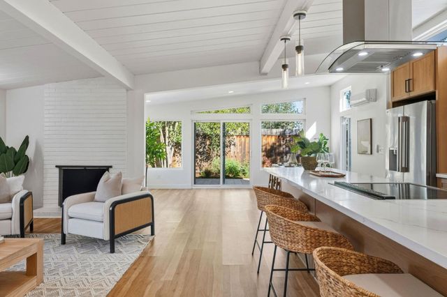 4225 Park Boulevard, Palo Alto, CA 94306