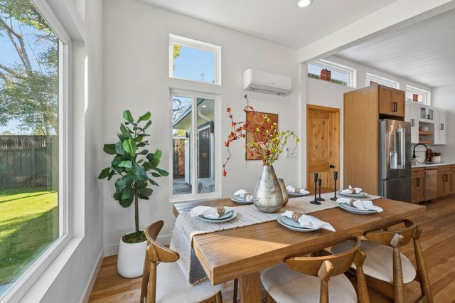 4225 Park Boulevard, Palo Alto, CA 94306