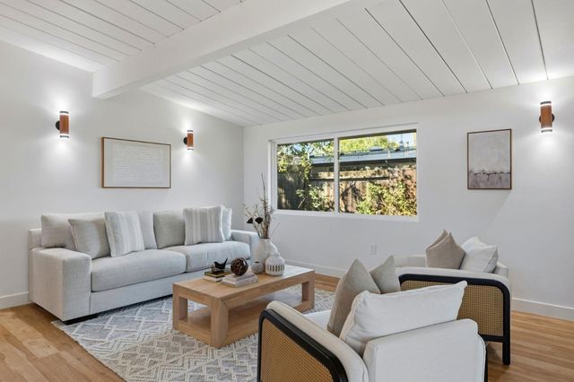 4225 Park Boulevard, Palo Alto, CA 94306