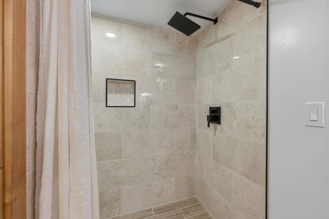 4225 Park Boulevard, Palo Alto, CA 94306