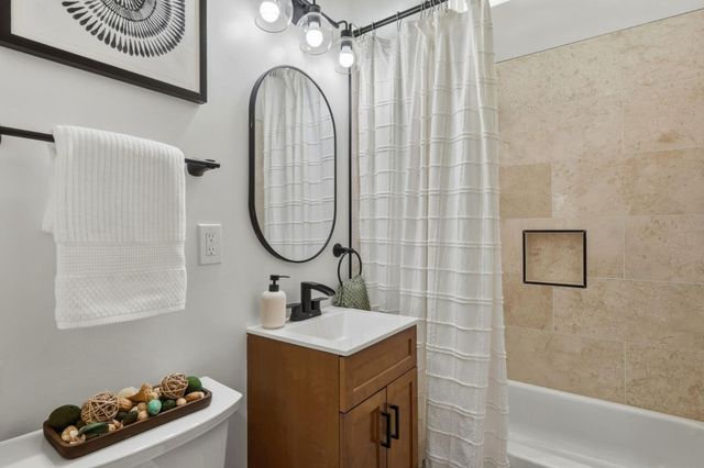 4225 Park Boulevard, Palo Alto, CA 94306