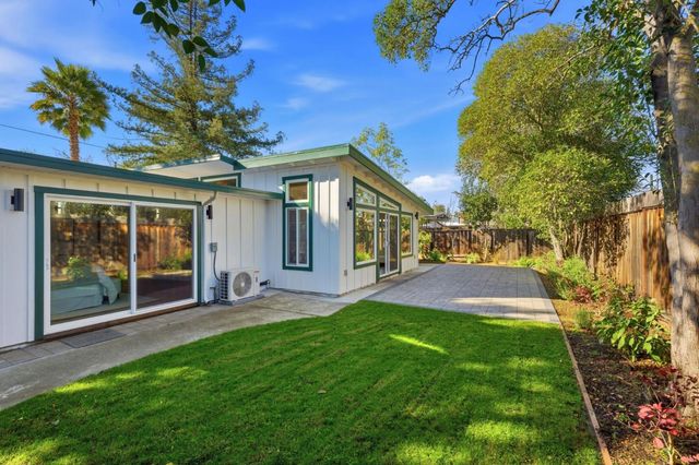 4225 Park Boulevard, Palo Alto, CA 94306