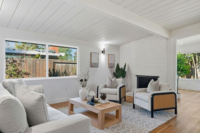 4225 Park Boulevard, Palo Alto, CA 94306