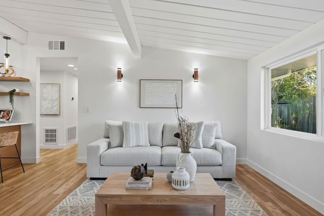 4225 Park Boulevard, Palo Alto, CA 94306