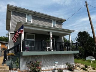 101 Lyons Street, Adena, OH 43901