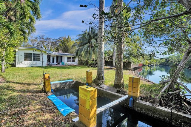 18500 NE 23rd Court, Miami, FL 33180