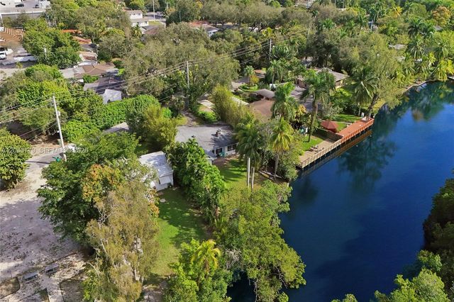 18500 NE 23rd Court, Miami, FL 33180
