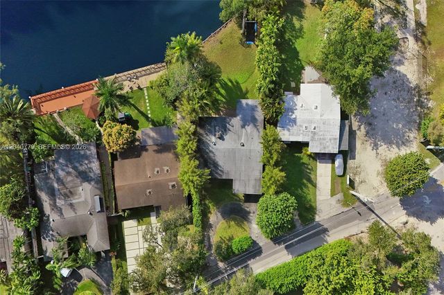 18500 NE 23rd Court, Miami, FL 33180