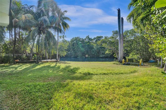 18500 NE 23rd Court, Miami, FL 33180