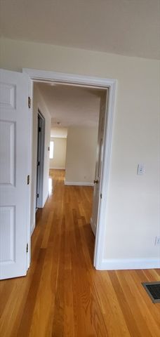 11 Highlandview Ave 11, Winchester, MA 01890