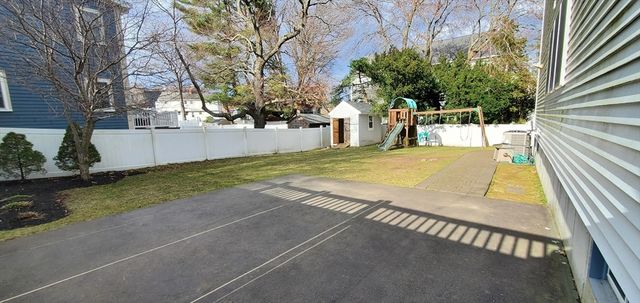 11 Highlandview Ave 11, Winchester, MA 01890