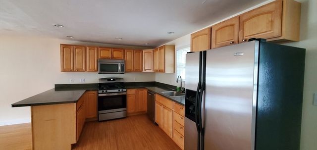 11 Highlandview Ave 11, Winchester, MA 01890
