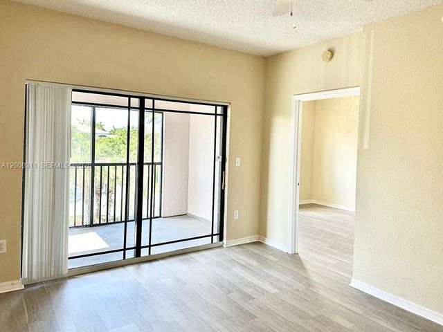 2812 Grande Pkwy 302, Palm Beach Gardens, FL 33410