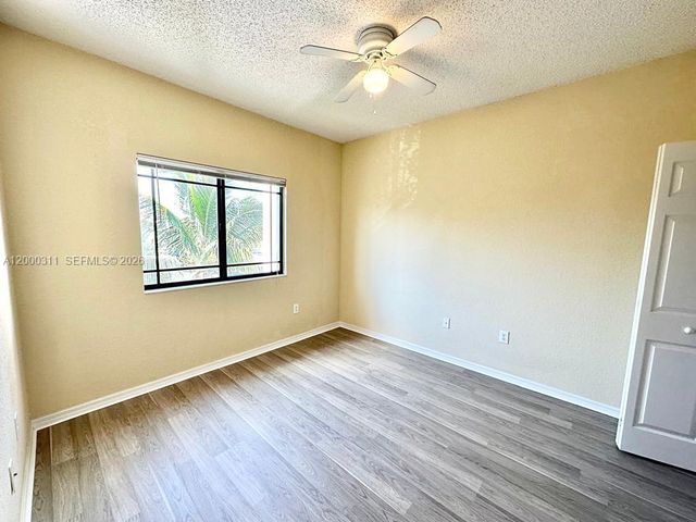2812 Grande Pkwy 302, Palm Beach Gardens, FL 33410