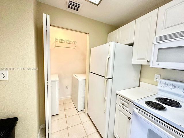 2812 Grande Pkwy 302, Palm Beach Gardens, FL 33410