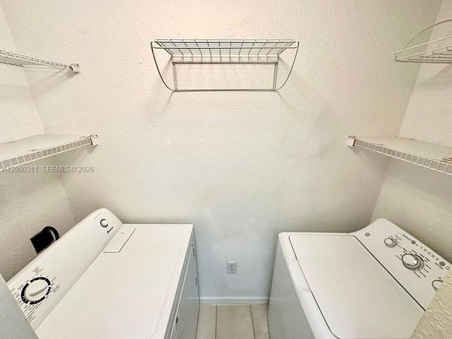 2812 Grande Pkwy 302, Palm Beach Gardens, FL 33410