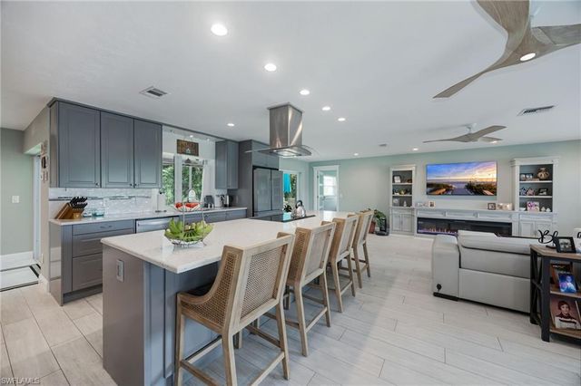 4557 Eagle Key CIR, Naples, FL 34112
